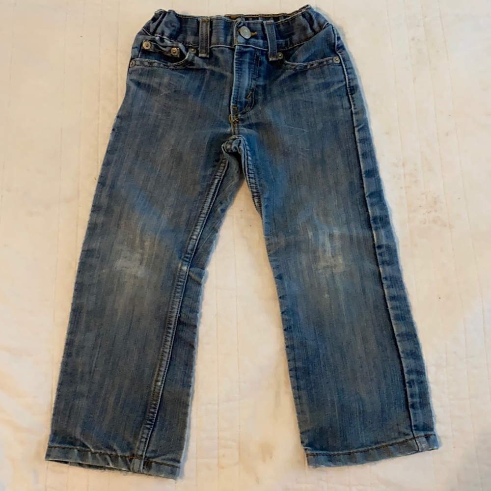 Toddler Boy Sz 4T Levi distressed jeans.